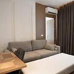 Albani\'S Apartment