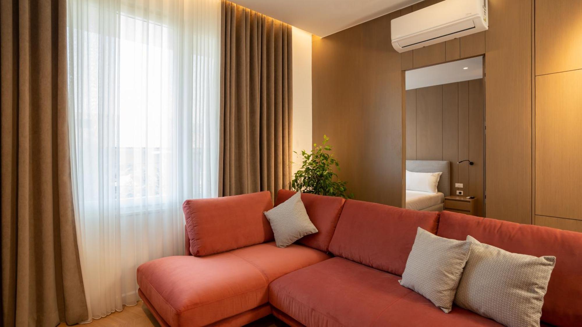 Aparthotel Albani's